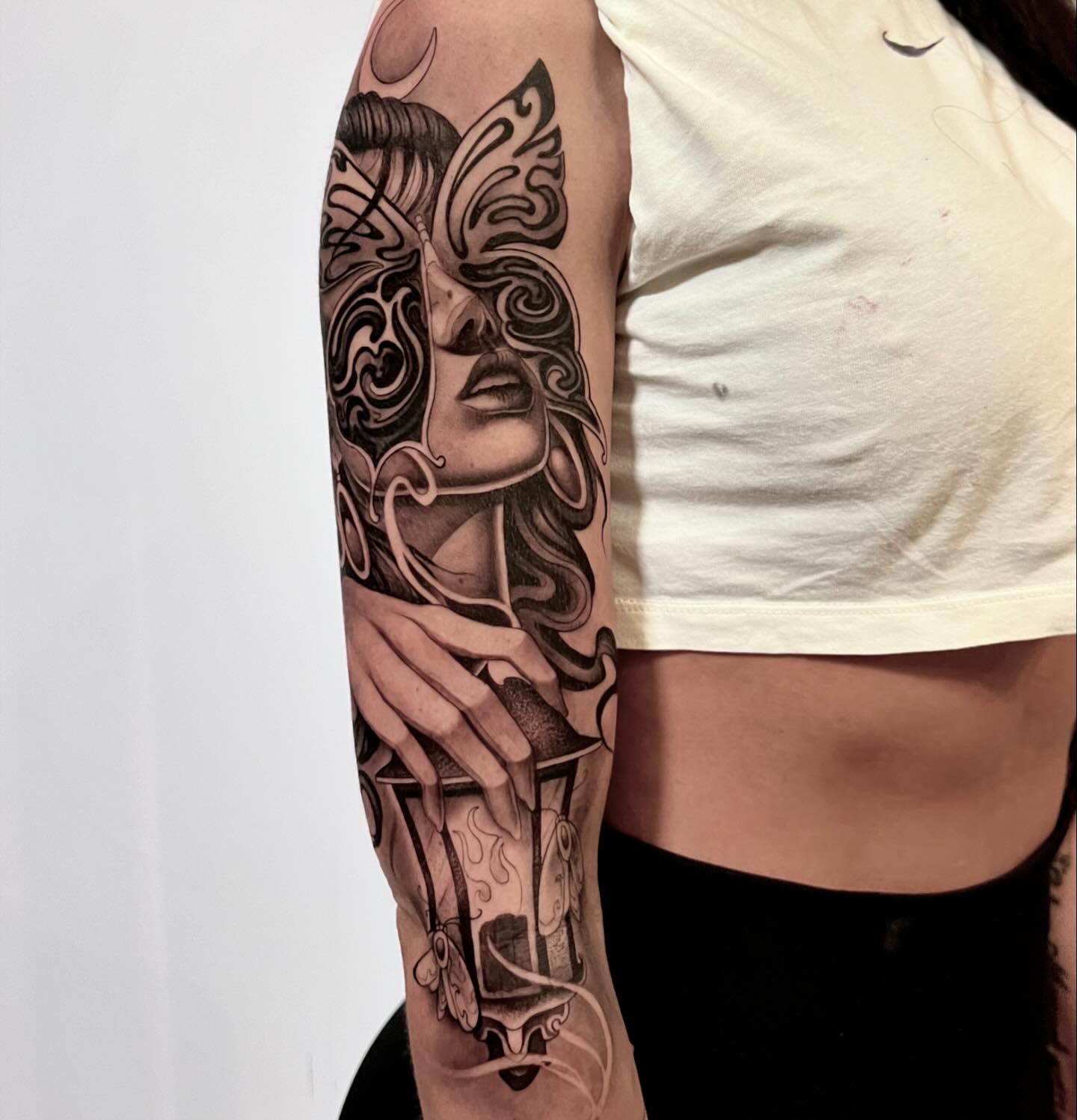 8CA6D283-5E62-4EAB-8E1D-980A6353716B